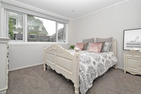 Photo of property in 136 Glamorgan Drive, Torbay, Auckland, 0630