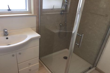 Photo of property in 1/4 Orton Street, Glenfield, Auckland, 0627