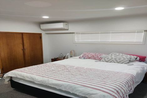 Photo of property in 20 Sunnypark Avenue, Rosehill, Papakura, 2113