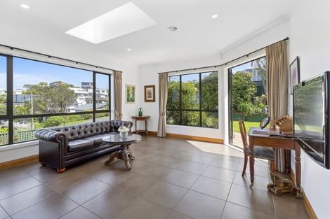 Photo of property in 15 Whitu Street, Khandallah, Wellington, 6035