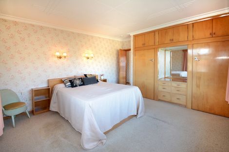 Photo of property in 2 Brooklyn Street, Green Island, Dunedin, 9018