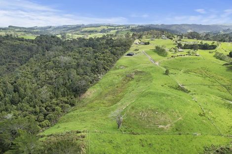 Photo of property in 132b Gatfield Road, Kaukapakapa, 0873