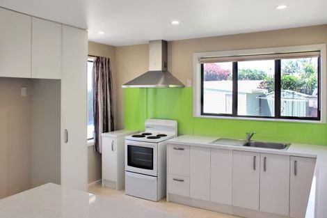 Photo of property in 4 Bendale Place Avonhead Christchurch City