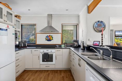 Photo of property in 1 Moana Terrace, Snells Beach, 0920