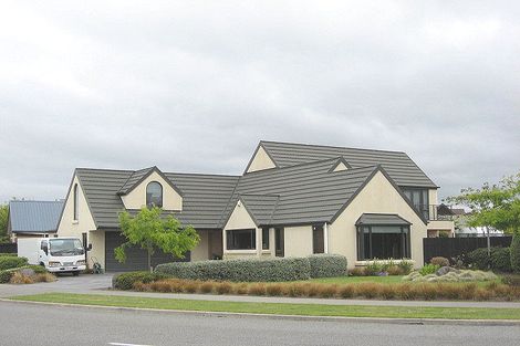 Photo of property in 16 Broadhaven Avenue, Parklands, Christchurch, 8083