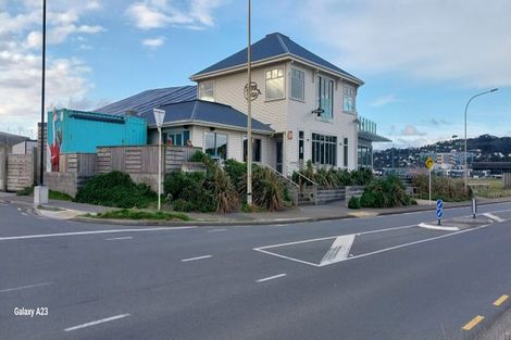 Photo of property in 8/218 Onepu Road, Lyall Bay, Wellington, 6022
