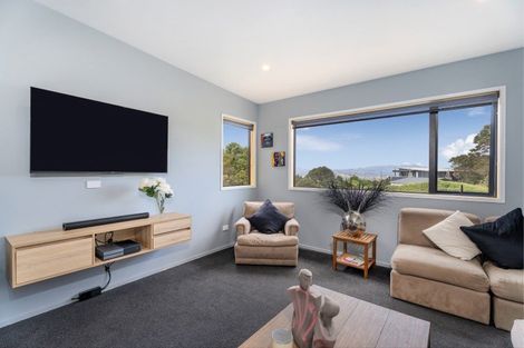 Photo of property in 13 Miro Place, Whitianga, 3510