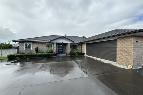 Photo of property in 74 Fernbrook Drive, Hurworth, New Plymouth, 4310