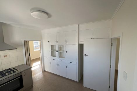 Photo of property in 61 Oakdale Road, Mount Roskill, Auckland, 1041