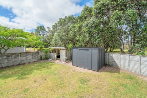 Photo of property in 120 Rimu Place, Matarangi, Whitianga, 3592