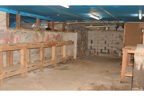 Photo of property in 42 Lowtherhurst Road, Massey, Auckland, 0614