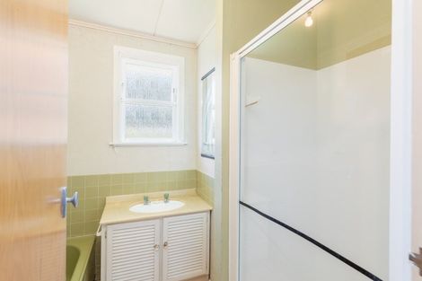 Photo of property in 4 California Drive, Totara Park, Upper Hutt, 5018