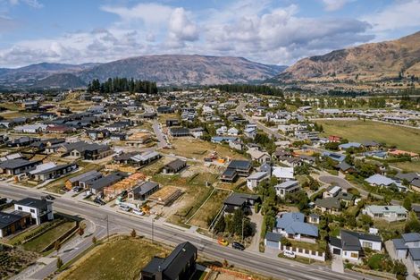 Photo of property in 195 Aubrey Road, Wanaka, 9305