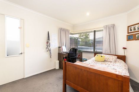 Photo of property in 29 Johnstone Drive, Fitzherbert, Palmerston North, 4410
