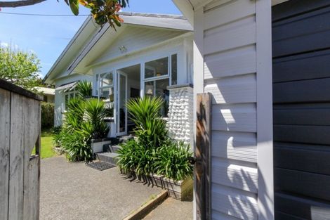 Photo of property in 8 Bell Street, Welbourn, New Plymouth, 4310