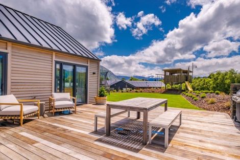 Photo of property in 49 Kirimoko Crescent, Wanaka, 9305