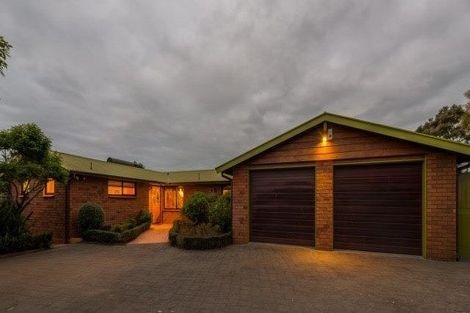 Photo of property in 21a Waiwera Place, Merrilands, New Plymouth, 4312