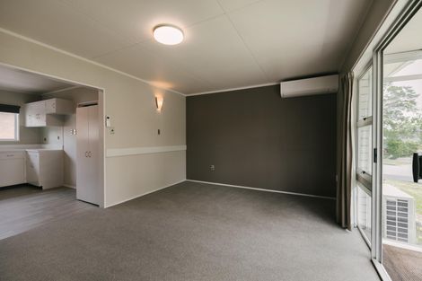 Photo of property in 1/57 Abraham Crescent, Milson, Palmerston North, 4414