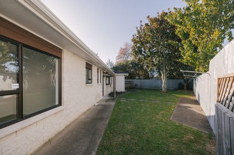 Photo of property in 2 Cypress Way, Levin, 5510