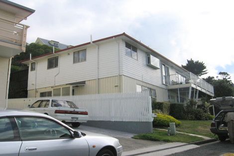 Photo of property in 101 Akaroa Drive, Maupuia, Wellington, 6022