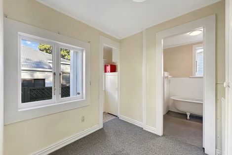 Photo of property in 1 North Avenue, Narrow Neck, Auckland, 0624