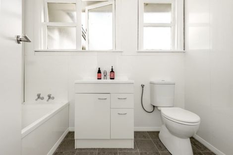 Photo of property in 24 Churchill Crescent, Te Hapara, Gisborne, 4010