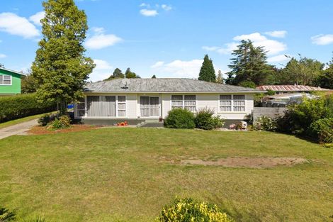 Photo of property in 13 Kenmore Place, Tokoroa, 3420