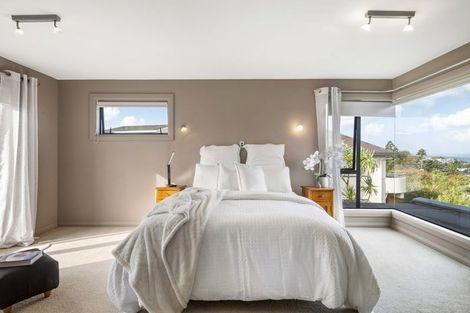 Photo of property in 32a Knights Road, Rothesay Bay, Auckland, 0630