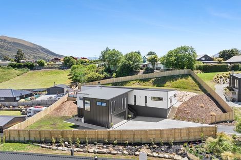 Photo of property in 3 Waxeye Lane, Lake Hawea, 9382