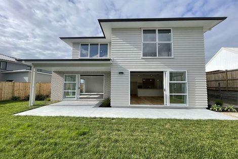 Photo of property in 24 Onekura Street, Red Beach, 0932