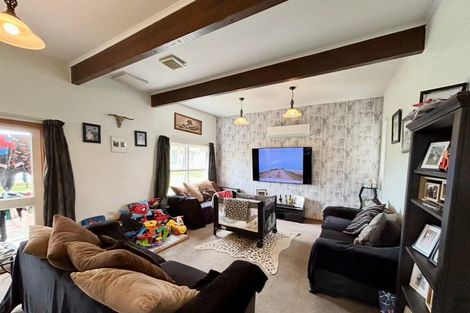 Photo of property in 814 Roberts Line, Bunnythorpe, Palmerston North, 4478