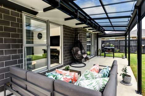 Photo of property in 10 Manawaroa Close, Grandview Heights, Hamilton, 3200