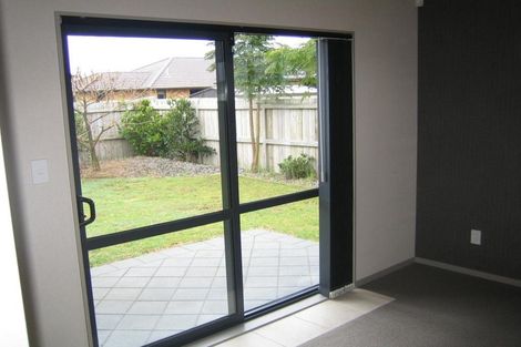 Photo of property in 25 Grabella Place, Papamoa Beach, Papamoa, 3118