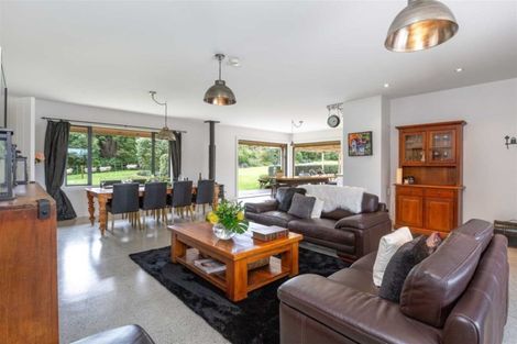 Photo of property in 22 Ellett Road, Karaka, Papakura, 2580