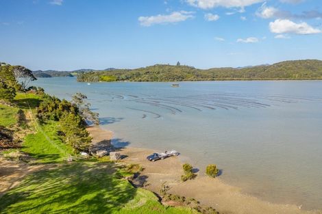 Photo of property in 114a Ranui Road, Karetu, 0283