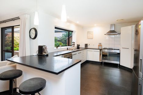 Photo of property in 77 Pacific Drive, Fitzherbert, Palmerston North, 4410