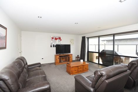 Photo of property in 36 Welsh Road, Winton, 9720