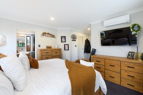 Photo of property in 27 Jarrah Park Drive, Pyes Pa, Tauranga, 3112