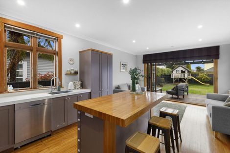 Photo of property in 17 Burnside Street, Waterloo, Lower Hutt, 5011
