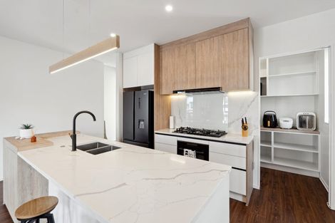 Photo of property in 46 Celestial Crescent, Orewa, 0931