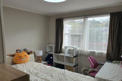 Photo of property in 50 Heathcote Road, Castor Bay, Auckland, 0620