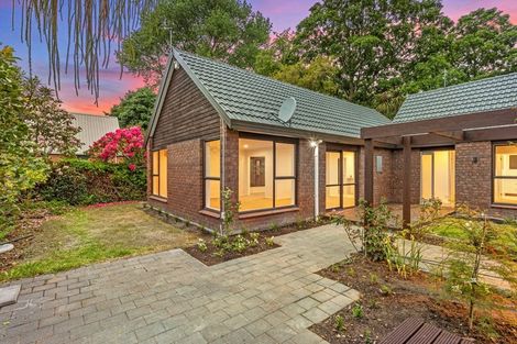 Photo of property in 6b Rubens Place, Burnside, Christchurch, 8053