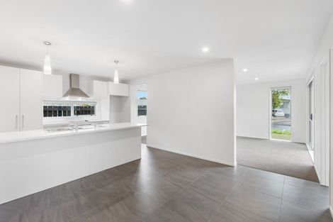 Photo of property in 14a Greenock Road, Ranui, Auckland, 0612