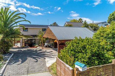 Photo of property in 1394 Whangaparaoa Road, Army Bay, Whangaparaoa, 0930