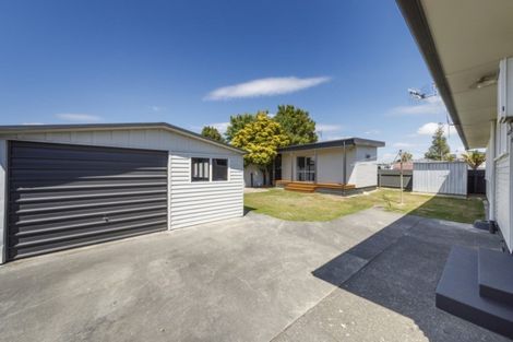 Photo of property in 6 Lockhart Avenue, Milson, Palmerston North, 4414