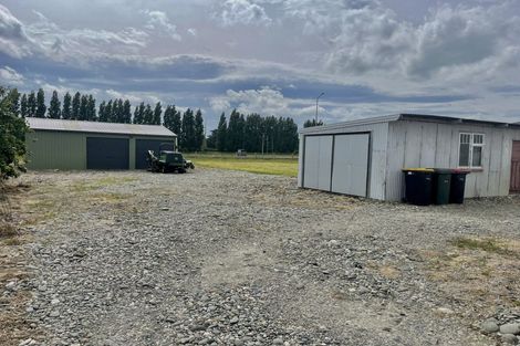 Photo of property in 50 Seaward Road, Edendale, 9825