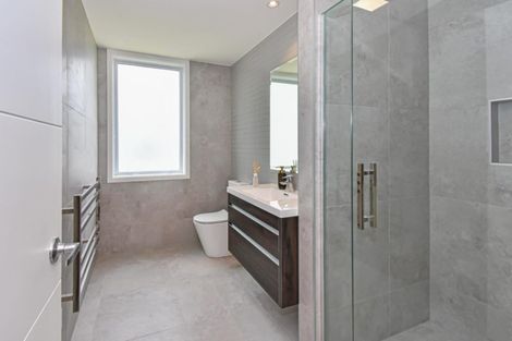 Photo of property in 16 Milano Boulevard, Karaka, Papakura, 2113