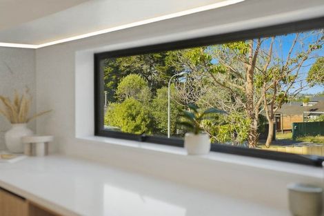 Photo of property in 34a Lavery Place, Sunnynook, Auckland, 0632