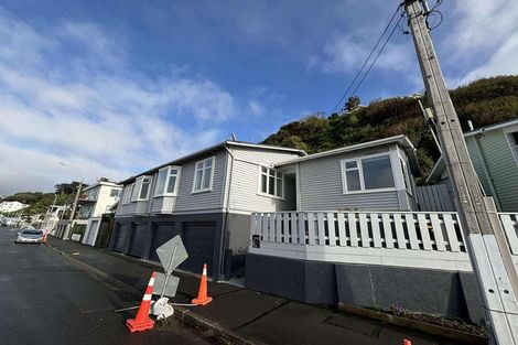 Photo of property in 424 Evans Bay Parade, Hataitai, Wellington, 6021