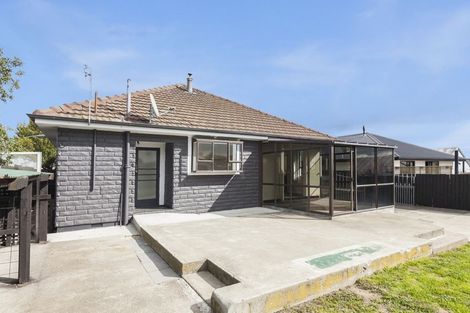 Photo of property in 63 Shortland Street, Wainoni, Christchurch, 8061